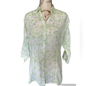 5/$25 Woolrich women’s 100% cotton button up blouse  size small